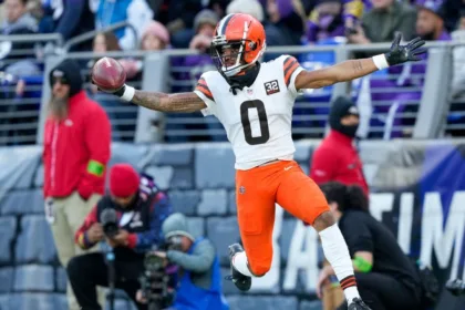 Browns y Jaguars intercambian CBs: Campbell a Cleveland, Newsome a Jacksonville