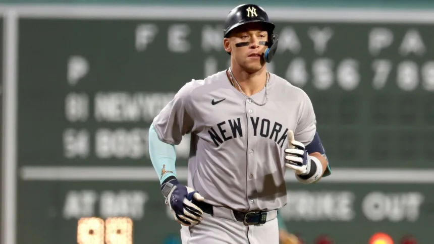 Judge No Descarta Cirugía de Codo Tras Eliminación Yankees: Detalles