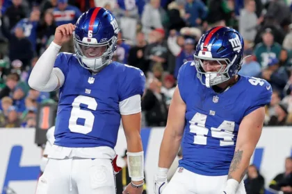 Giants aplastan a Eagles: Dart y Skattebo lideran la remontada.