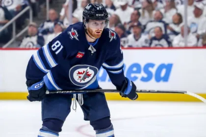 Jets Aseguran a Connor con Extensión Millonaria: Clave en el Ataque