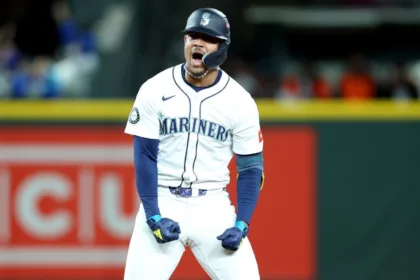 Julio Rodríguez: La Clave de los Mariners en el Juego 5 Decisivo