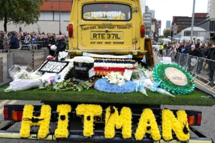 Leyendas del Boxeo Despiden a Ricky Hatton: Un Héroe en Manchester