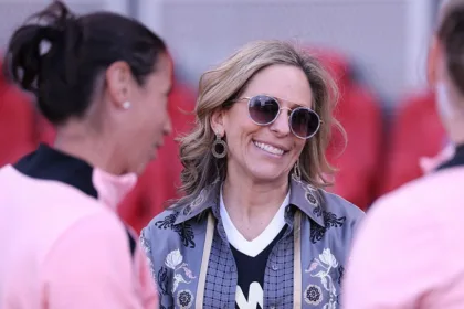 Jessica Berman renueva como comisionada de la NWSL: Extensión hasta 2028