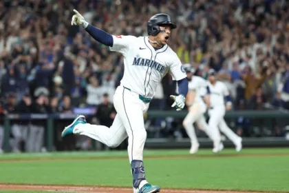 Mariners avanzan a la ALCS tras épica victoria en 15 entradas vs. Tigers