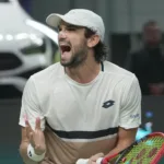 Vacherot Sorprende: Gana el Shanghai Masters a su Primo Rinderknech
