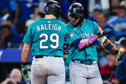 Mariners Silencian a Jays y Roban el Juego 1 de la Serie ALCS