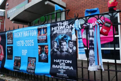 Miles despiden a Ricky Hatton: Leyenda del boxeo recibe último adiós