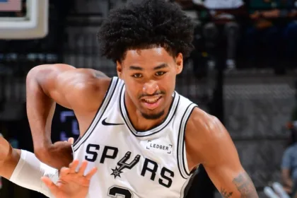 Debut de Harper en Spurs: Alley-oop espectacular a Wembanyama