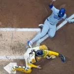 Brewers Hacen Historia: Doble Play 8-6-2 Inédito en Playoffs MLB