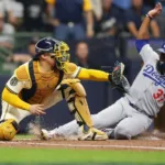 Hernández de los Dodgers Admite Error en Doble Play Histórico