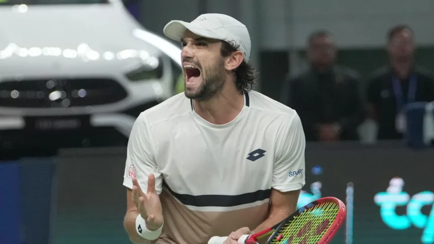 Vacherot Sorprende: Vence a su Primo Rinderknech y Conquista Shanghai Masters