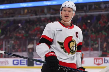Tkachuk de los Senators Fuera por Lesión: ¿Cuánto Tiempo Estará Ausente?