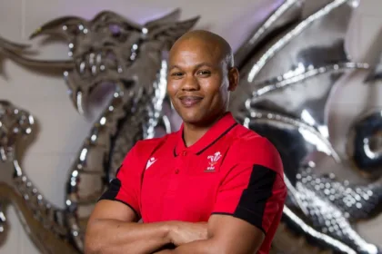 Fallece Warren Abrahams, ex DT de Gales a los 43 años. #Rugby
