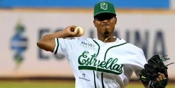 Estrellas Orientales inician LIDOM 2025-26 con contundente victoria ante Toros