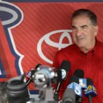 Ex-Angels: Buscaban drogas en escritorio de Kay antes de muerte de Skaggs