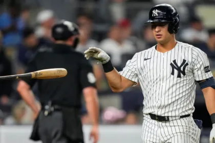 Volpe de Yankees se somete a cirugía de hombro: Riesgo para 2026