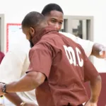 Jonnu Smith: Hermano cerca de la libertad, emotivo reencuentro con los Steelers