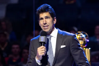Bob Myers deja ESPN y se une a grupo deportivo de Harris: Nuevo reto