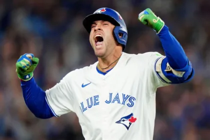 Maple Leafs y Raptors Ajustan Horarios por Juegos de Serie Mundial de Jays 3 Maple Leafs y Raptors Ajustan Horarios por Juegos de Serie Mundial de Jays