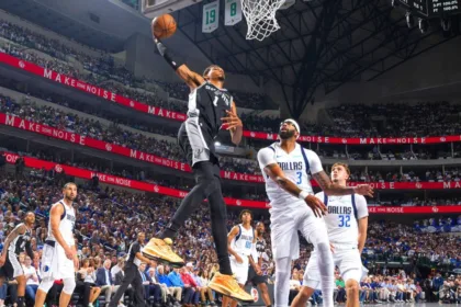 Wembanyama Impresiona: 40 Puntos y Dominio Absoluto en el Debut NBA 7 Wembanyama Impresiona: 40 Puntos y Dominio Absoluto en el Debut NBA