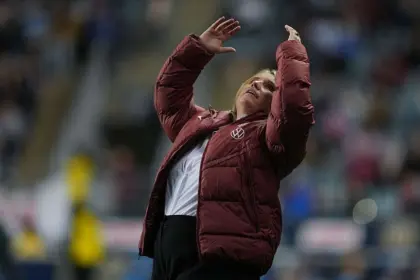 Hayes Furiosa: EEUU Femenino Irreconocible en Derrota Ante Portugal