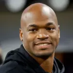 Adrian Peterson, ex estrella NFL, arrestado por DWI y posesión de arma 2 Adrian Peterson, ex estrella NFL, arrestado por DWI y posesión de arma