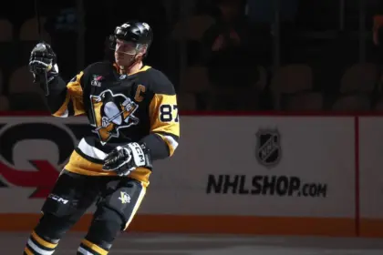 Crosby Alcanza los 1700 Puntos y Lidera Victoria de Penguins ante Blues