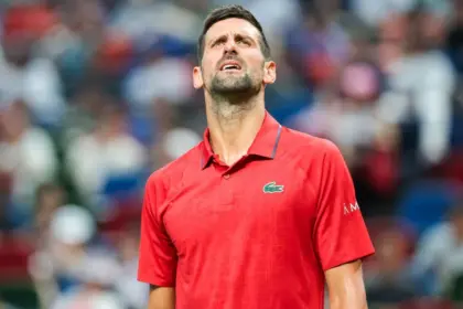 Djokovic se Retira del Masters de París por Lesión, Preocupación ATP Finals