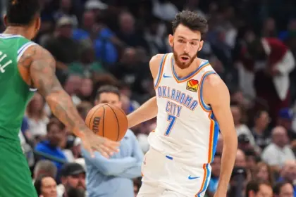 Thunder sin Holmgren por dolor de espalda; Kings, el rival 9 Thunder sin Holmgren por dolor de espalda; Kings, el rival