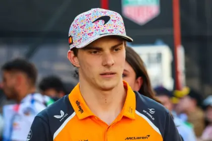 Piastri Pierde Liderazgo F1: Dificultades con el McLaren y Norris al Mando 12 Piastri Pierde Liderazgo F1: Dificultades con el McLaren y Norris al Mando