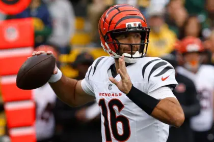 Flacco en duda para Bengals vs. Bears: Posible baja por lesión 7 Flacco en duda para Bengals vs. Bears: Posible baja por lesión