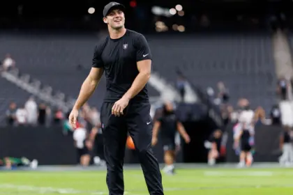 Bowers listo para jugar: TE de Raiders regresa tras lesión de rodilla 6 Bowers listo para jugar: TE de Raiders regresa tras lesión de rodilla