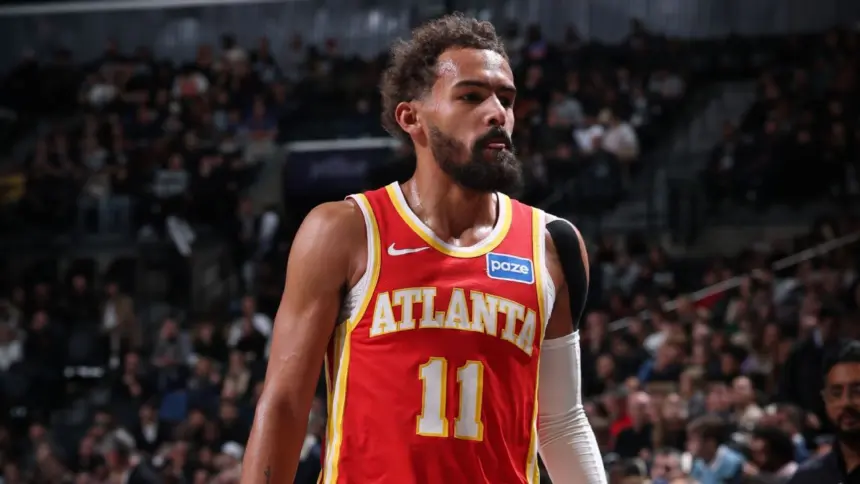 Trae Young de Hawks sale por esguince de rodilla: Preocupación en Atlanta