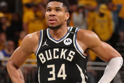 Giannis Antetokounmpo, baja sensible para Bucks vs. Warriors por dolencia en rodilla 8 Giannis Antetokounmpo, baja sensible para Bucks vs. Warriors por dolencia en rodilla