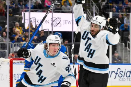 Cooley firma extensión millonaria con Utah Mammoth: ¡Estrella asegurada!