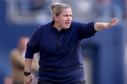 Harvey, DT del Reign, usó ChatGPT para tácticas: ¿La IA es el futuro del fútbol?