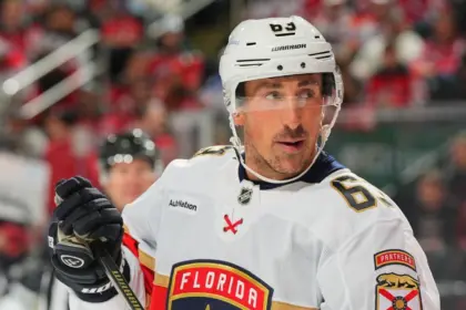 Marchand se Aparta de los Panthers para Apoyar a Amigo en Momento Trágico