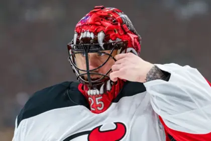 Markstrom asegura su futuro con los Devils: Extensión por 2 años