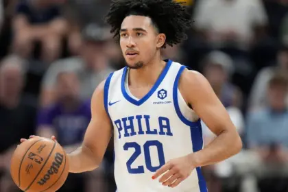 McCain de Sixers, Probable Para Jugar vs Bulls: ¿Debut en Chicago?
