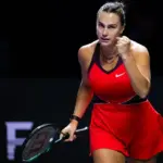 Sabalenka Arrasa en WTA Finals; Pegula Vence a Gauff en Duelo Épico