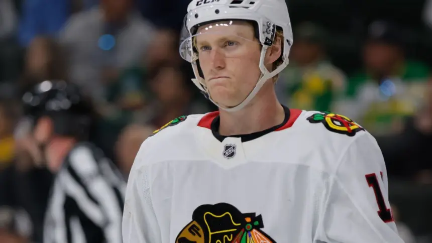 Blackhawks Llama a Oliver Moore: Refuerzo Prometedor Llega desde la AHL 1 Blackhawks Llama a Oliver Moore: Refuerzo Prometedor Llega desde la AHL