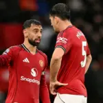 Neville critica el envejecido núcleo del Manchester United: Fernandes, Casemiro y Maguire
