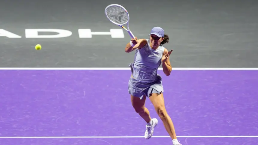 Swiatek Aplasta a Keys en Debut de WTA Finals: Victoria Contundente