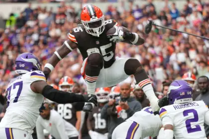 Njoku Feliz: Browns No lo Traspasan, Quiere Extensión en Cleveland 5 Njoku Feliz: Browns No lo Traspasan, Quiere Extensión en Cleveland