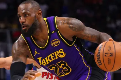 LeBron James: Próximo Paso, Juego 5v5; Lakers Esperan Retorno en Noviembre 7 LeBron James: Próximo Paso, Juego 5v5; Lakers Esperan Retorno en Noviembre