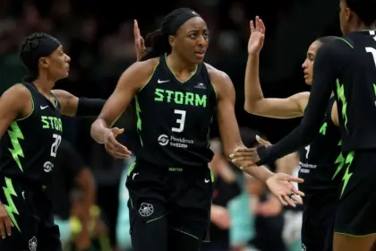 Nneka Ogwumike ficha por Project B: Nueva liga desafía a la WNBA