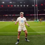 Rugby: Inglaterra arrasa, Australia busca 10, Feinberg-Mngomezulu brilla