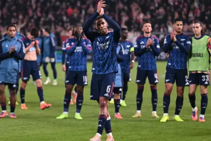 Champions League: Arsenal Destaca, ¿Quiénes Brillan y Caen en la Fase de Grupos? 10 Champions League: Arsenal Destaca, ¿Quiénes Brillan y Caen en la Fase de Grupos?