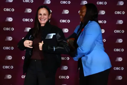 Sandy Brondello Dirige al Toronto Tempo: Nuevo Reto en la WNBA