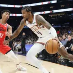 Suns Dominan a Clippers Mermados: Green y Booker Brillan en la Victoria